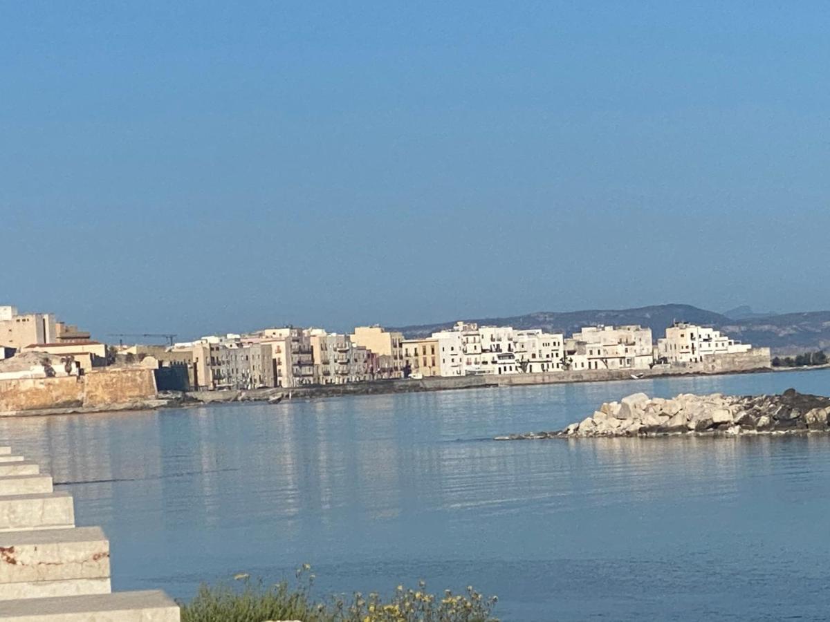 Mansarda Con Terrazzo Apartment Trapani Exterior photo